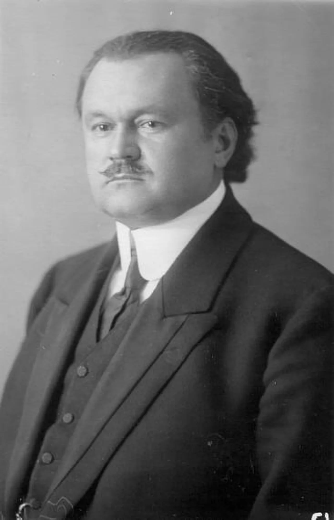 Portrait of Nikolai Jewgenjewitsch Markow (1866–1945) – memorial page
