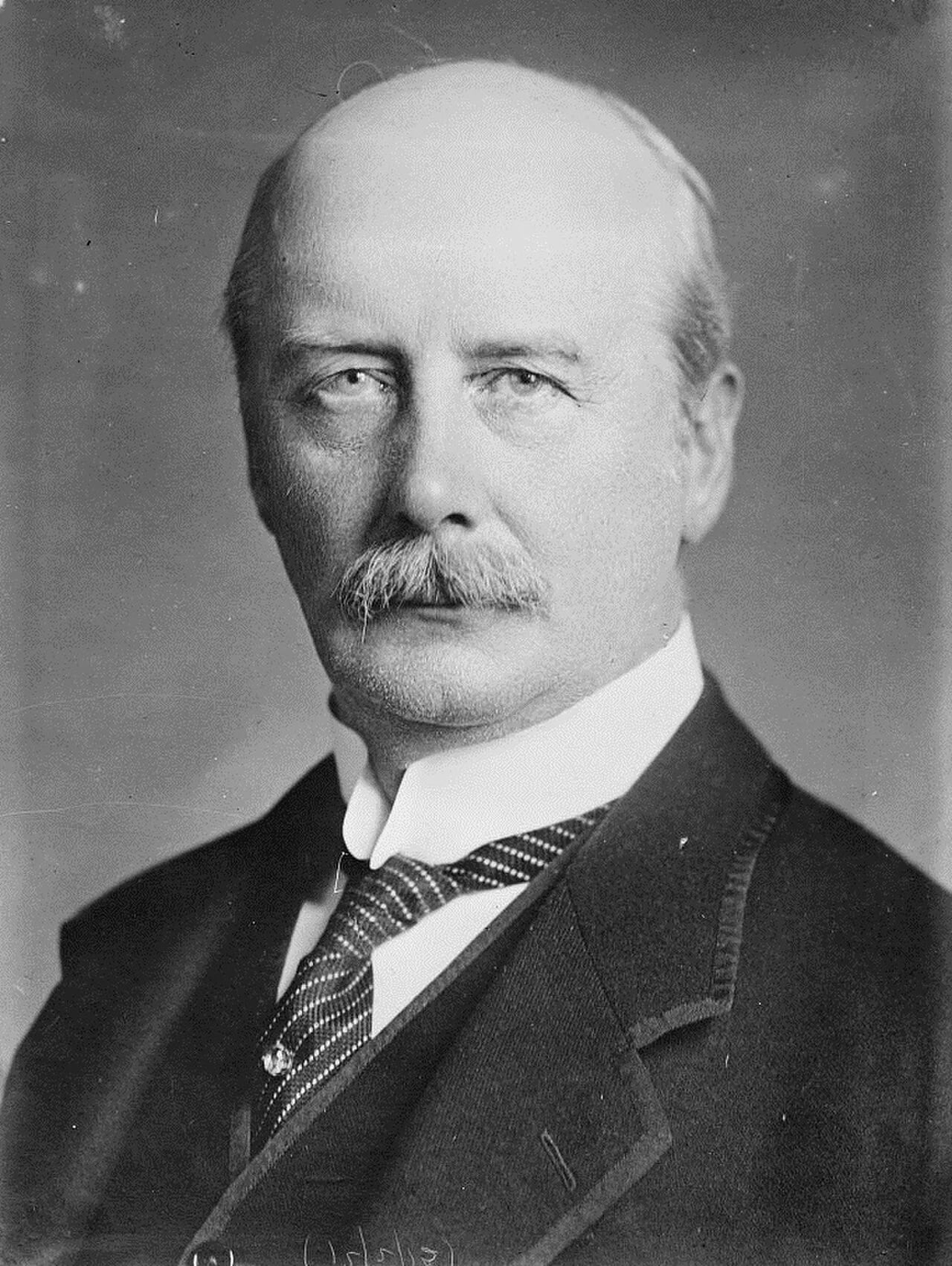 Porträt von George Cave, 1. Viscount Cave (1856–1928) – Gedenkseite