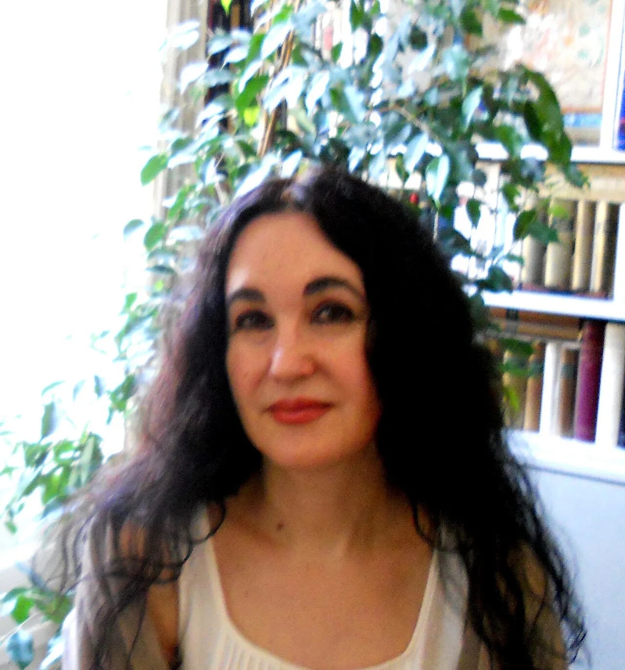 Portrait of Annick Le Scoëzec-Masson (1955–2022) – memorial page
