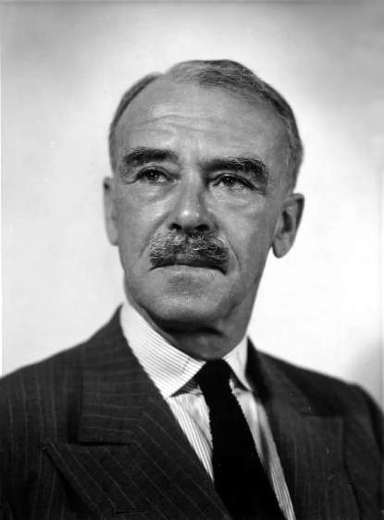 Porträt von Richard Casey, Baron Casey (1890–1976) – Gedenkseite