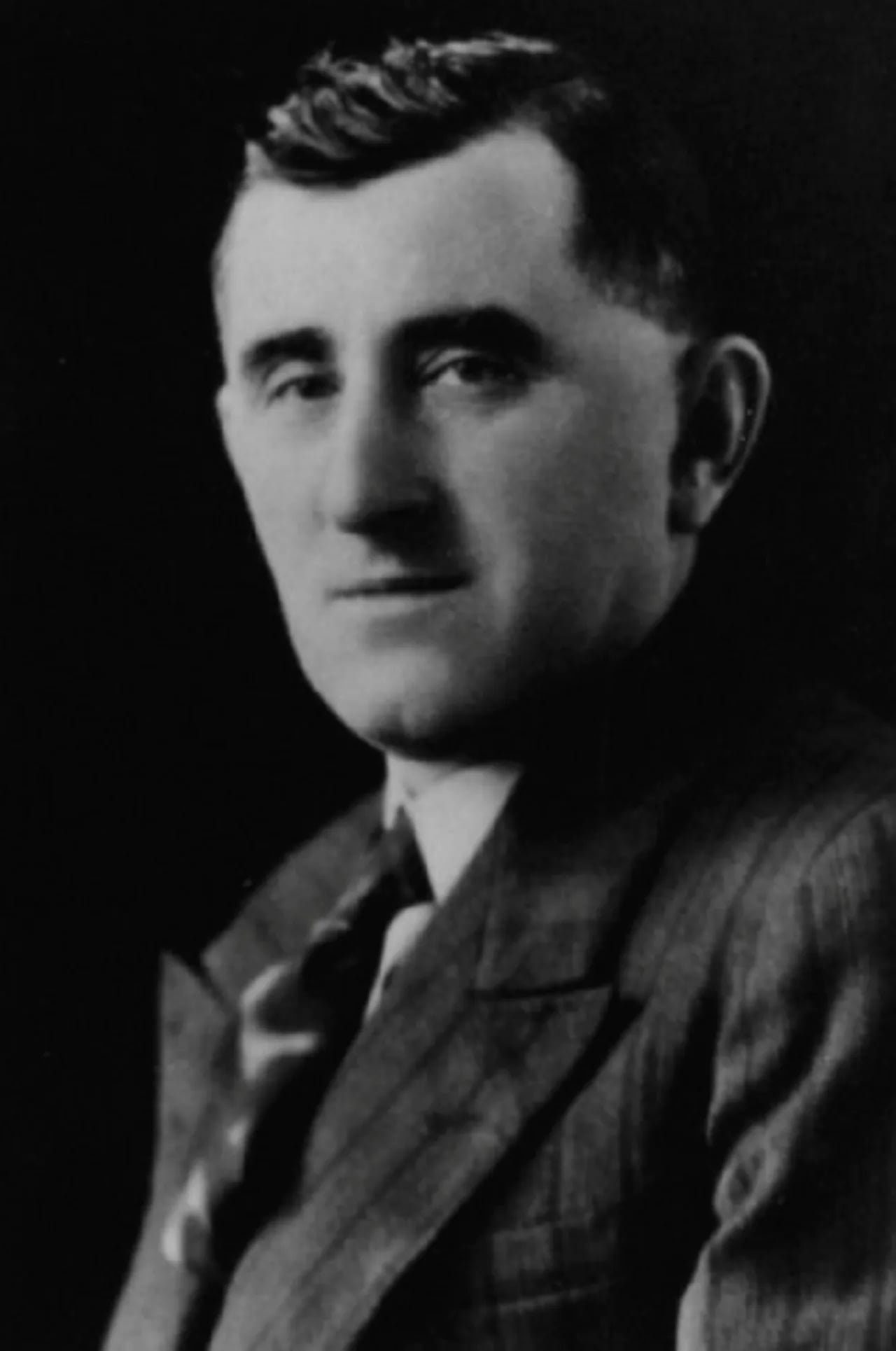 Portrait of Oscar Drouin (1890–1953) – memorial page