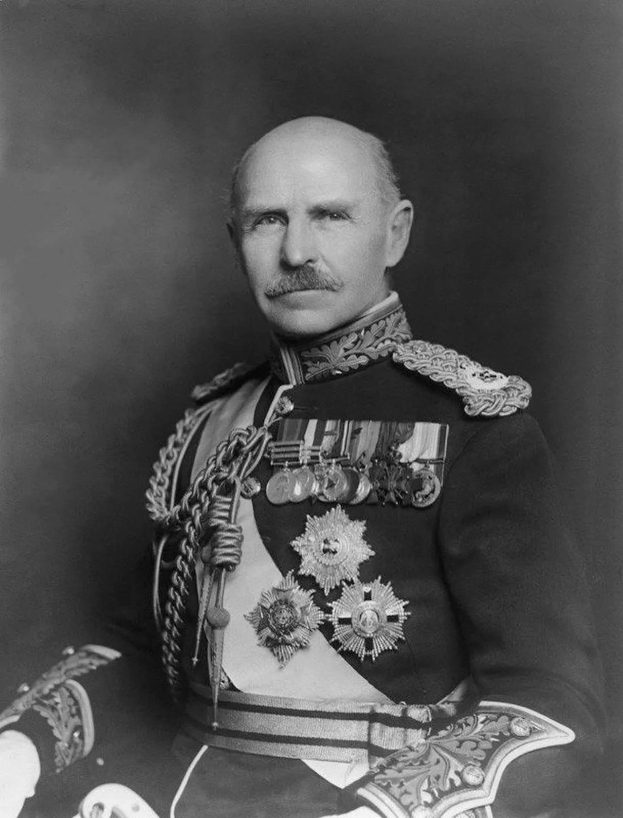 Portrait of Frederick Rudolph Lambart, 10. Earl of Cavan (1865–1946) – memorial page