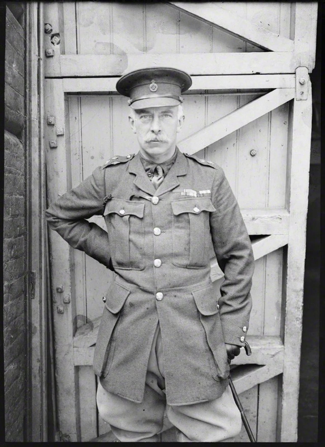 Porträt von Adolphus Cambridge, 1. Marquess of Cambridge (1868–1927) – Gedenkseite