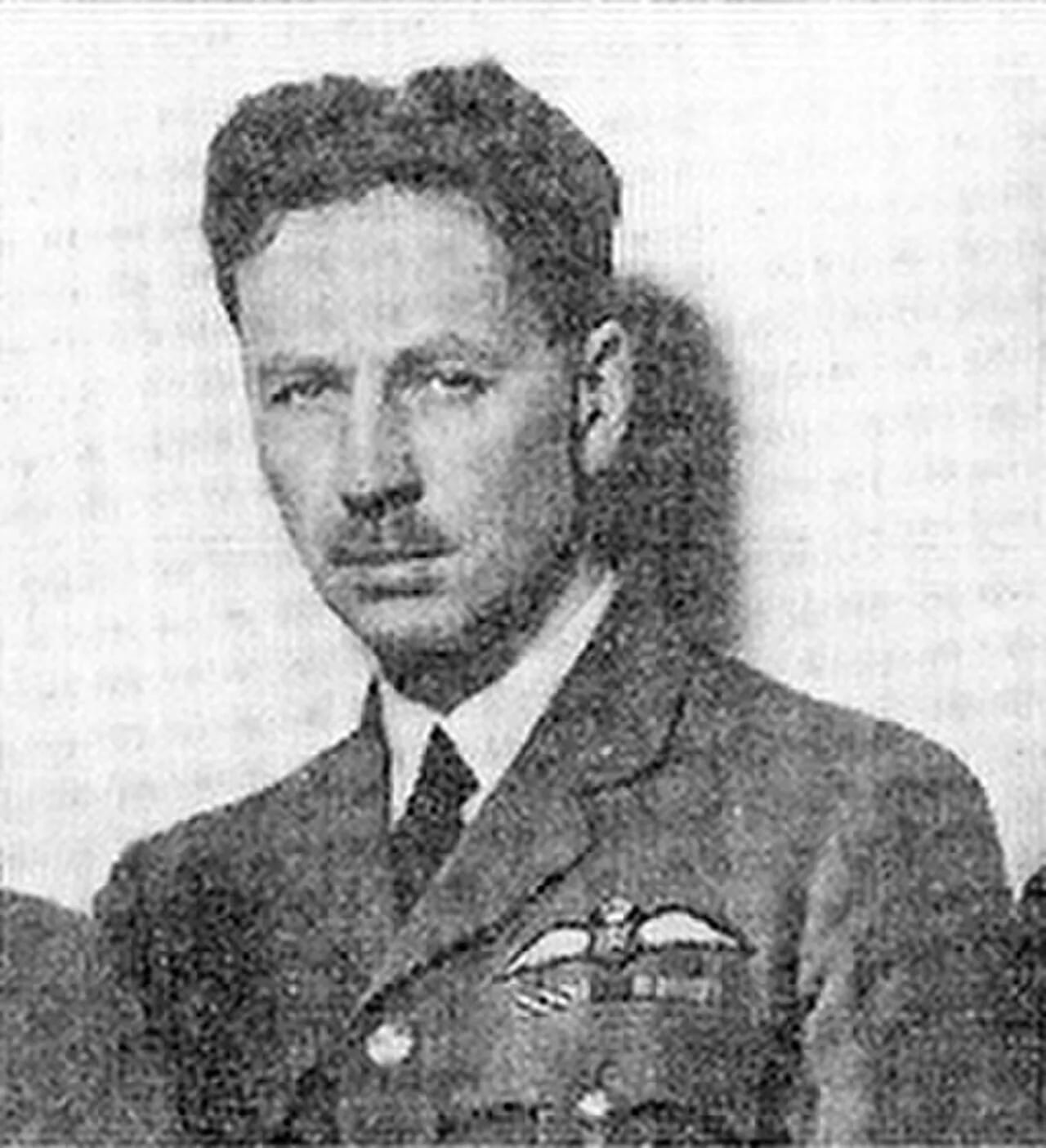 Portrait of George Douglas-Hamilton, 10. Earl of Selkirk (1906–1994) – memorial page