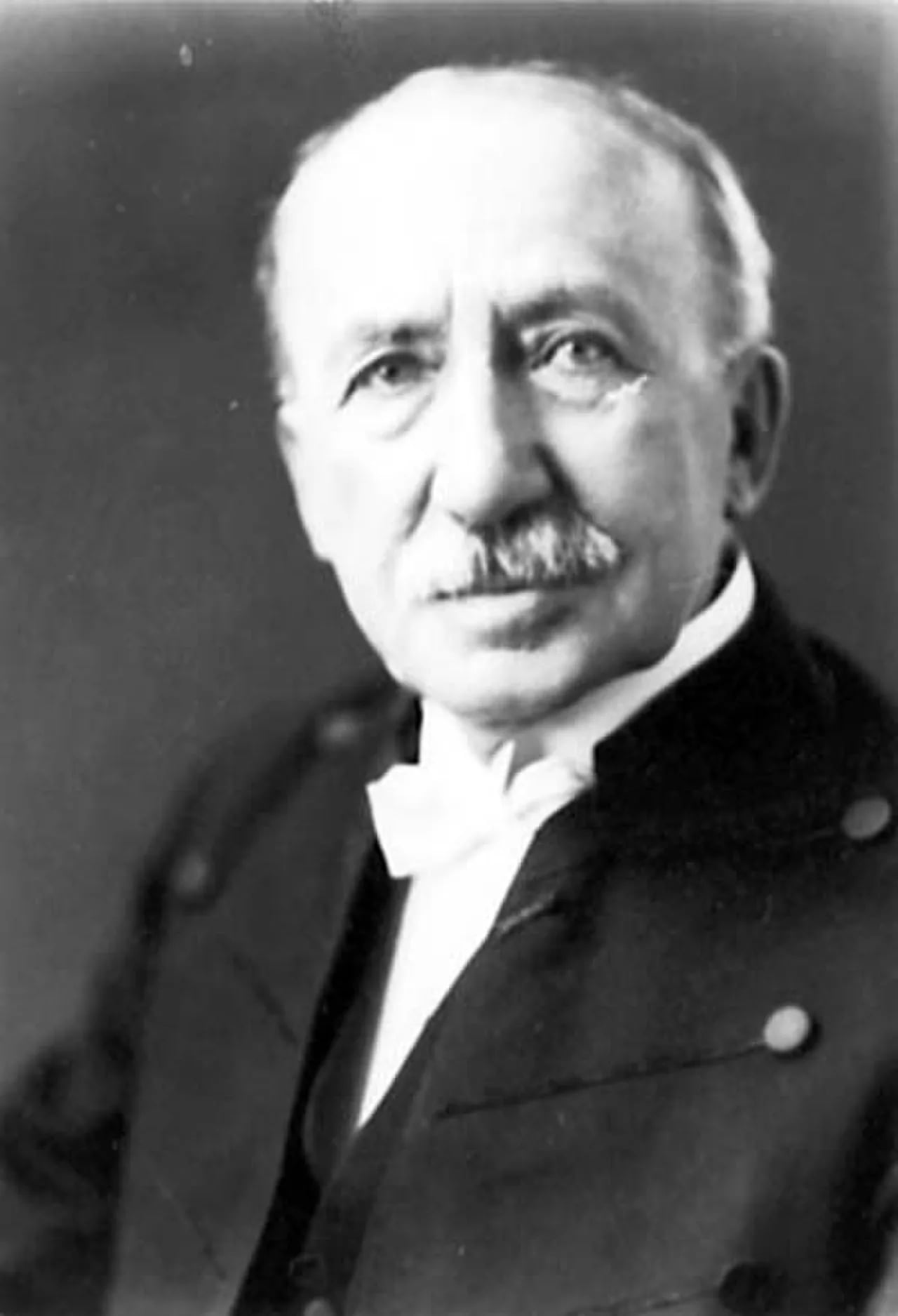 Portrait of Pascal Poirier (1852–1933) – memorial page