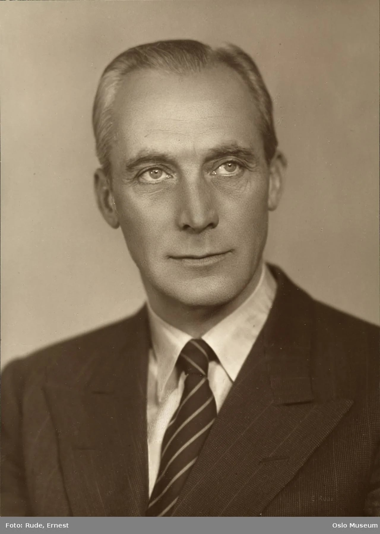 Porträt von Harald Schwenzen (1895–1954) – Gedenkseite