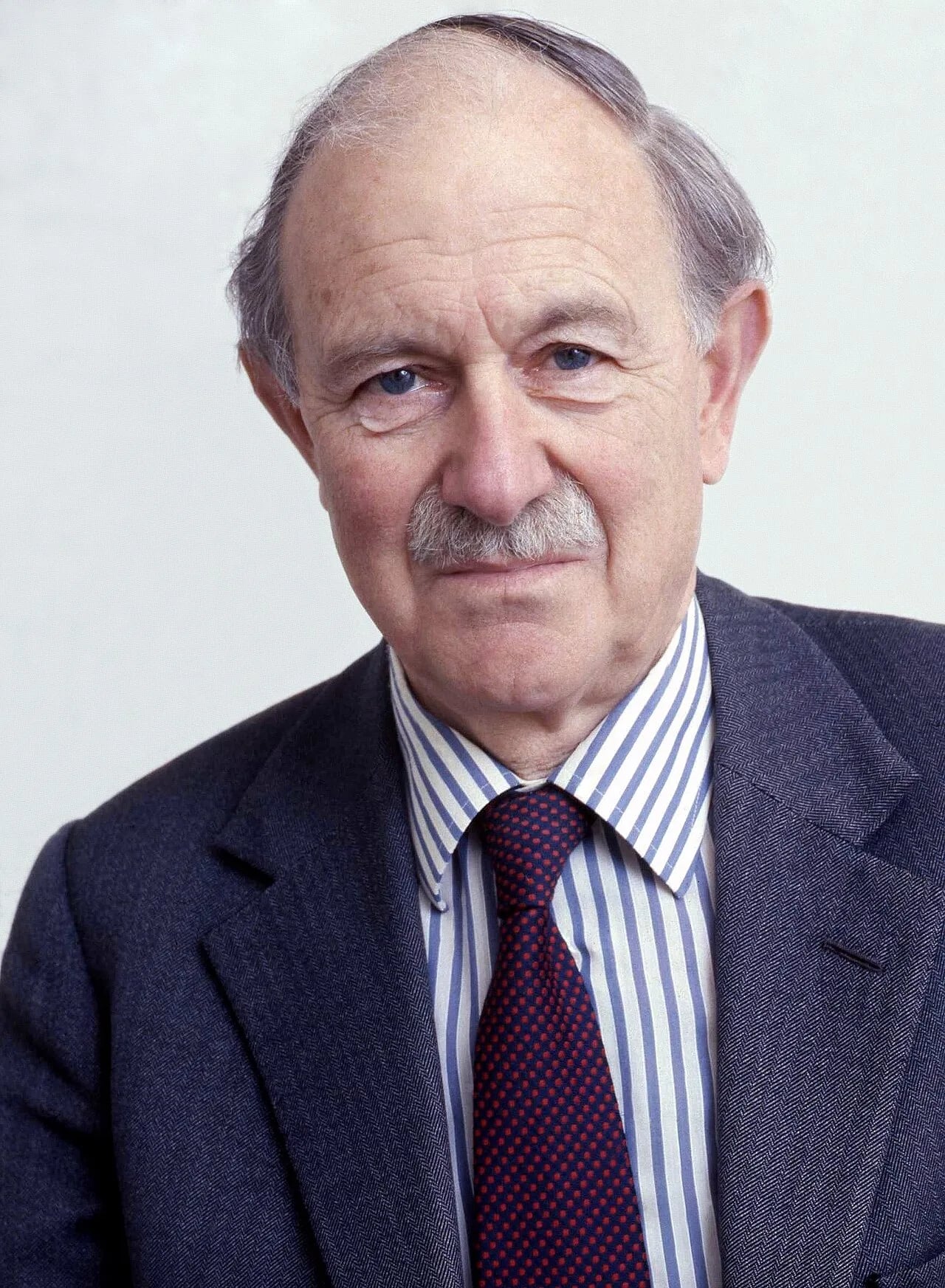 Portrait of Miles Fitzalan-Howard, 17. Duke of Norfolk (1915–2002) – memorial page