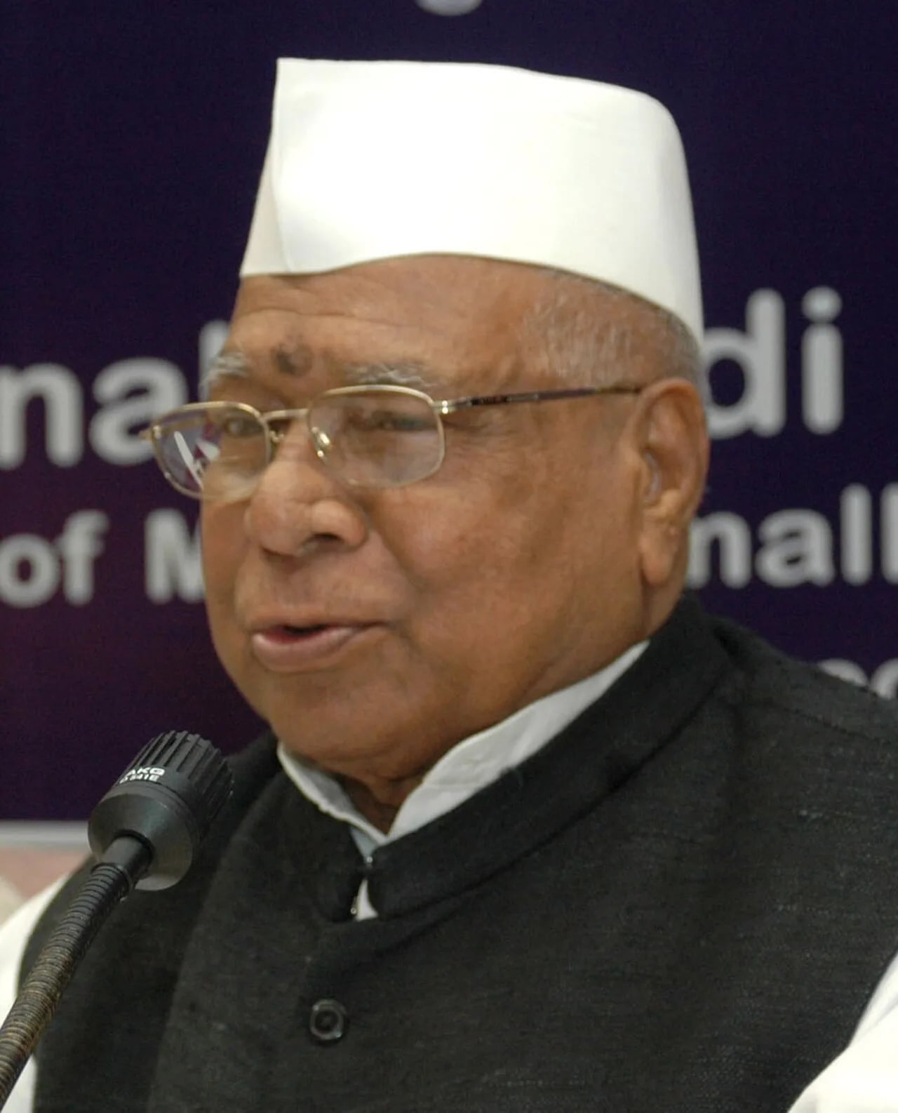 Portrait of Mahavir Prasad (1939–2010) – memorial page