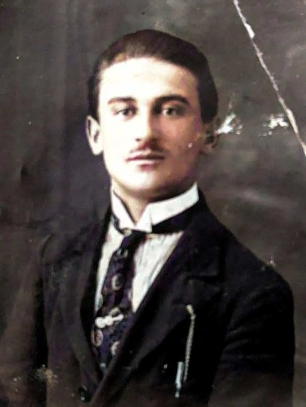 Portrait of Paul Derenne (1902–1997) – memorial page
