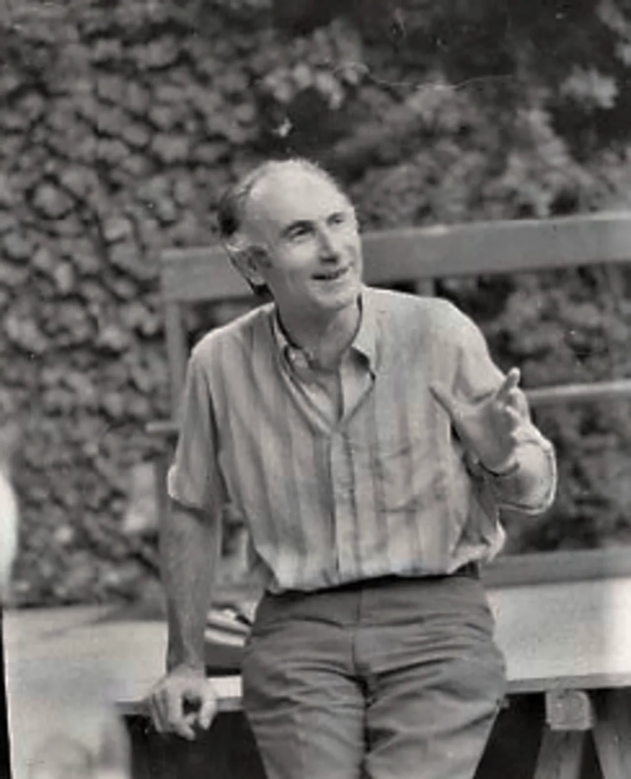 Porträt von Paul Puaux (1920–1998) – Gedenkseite