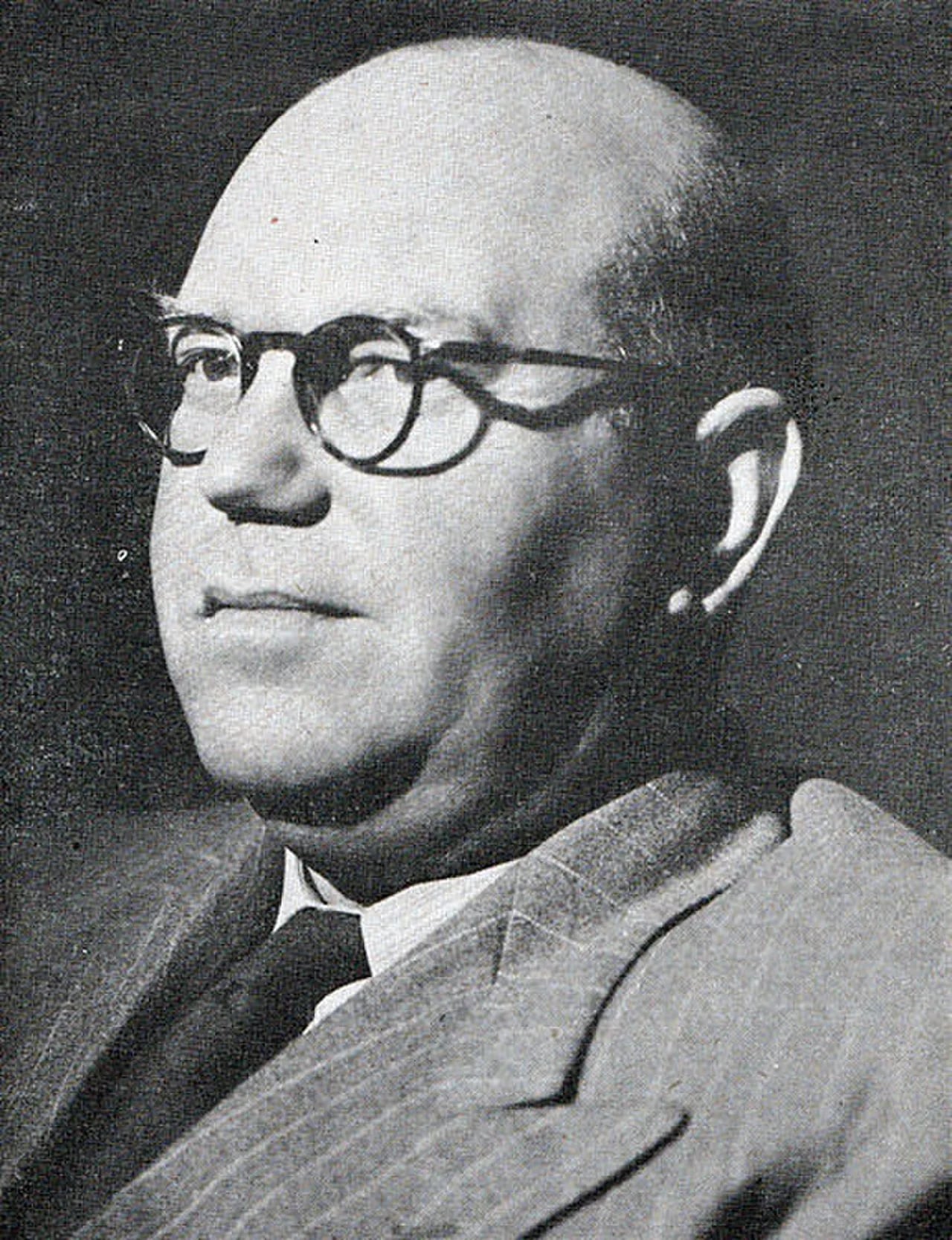 Portrait of Paul Sauer (1898–1976) – memorial page