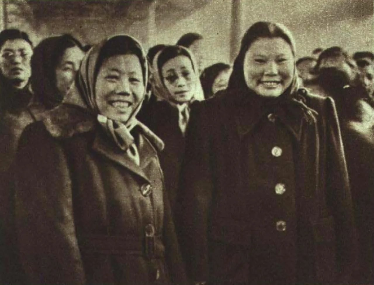 Portrait of Kang Keqing (1911–1992) – memorial page