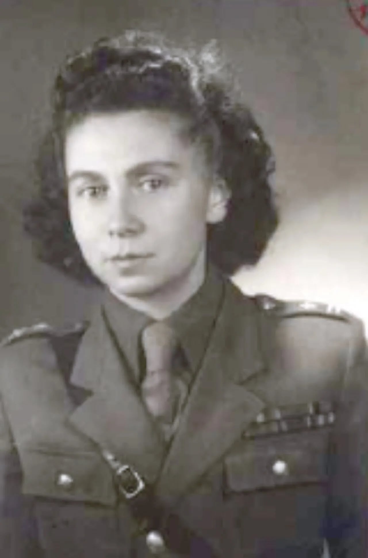 Portrait of Helena Wolińska (1919–2008) – memorial page