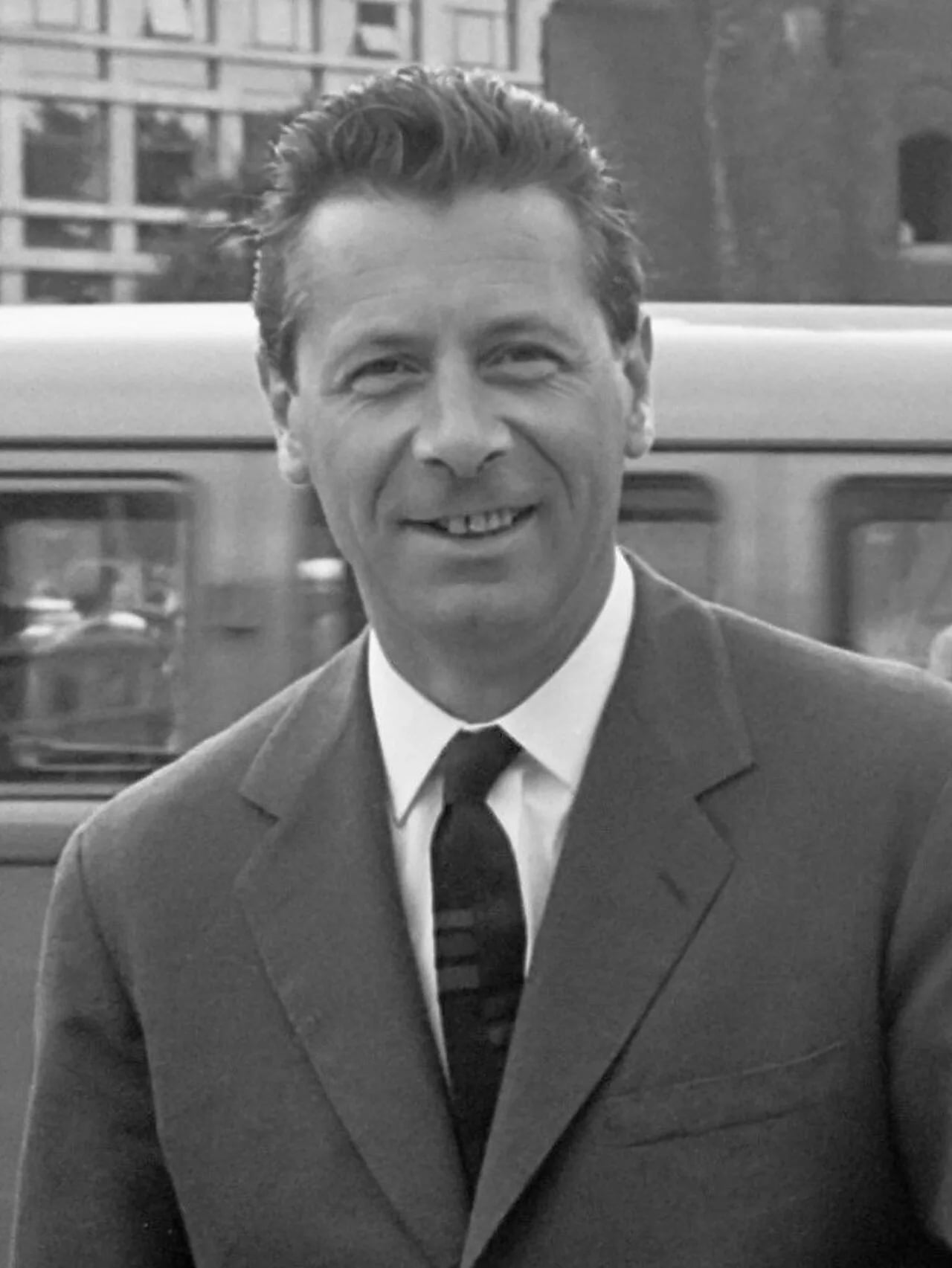 Porträt von Pierre Dominique Gaisseau (1923–1997) – Gedenkseite