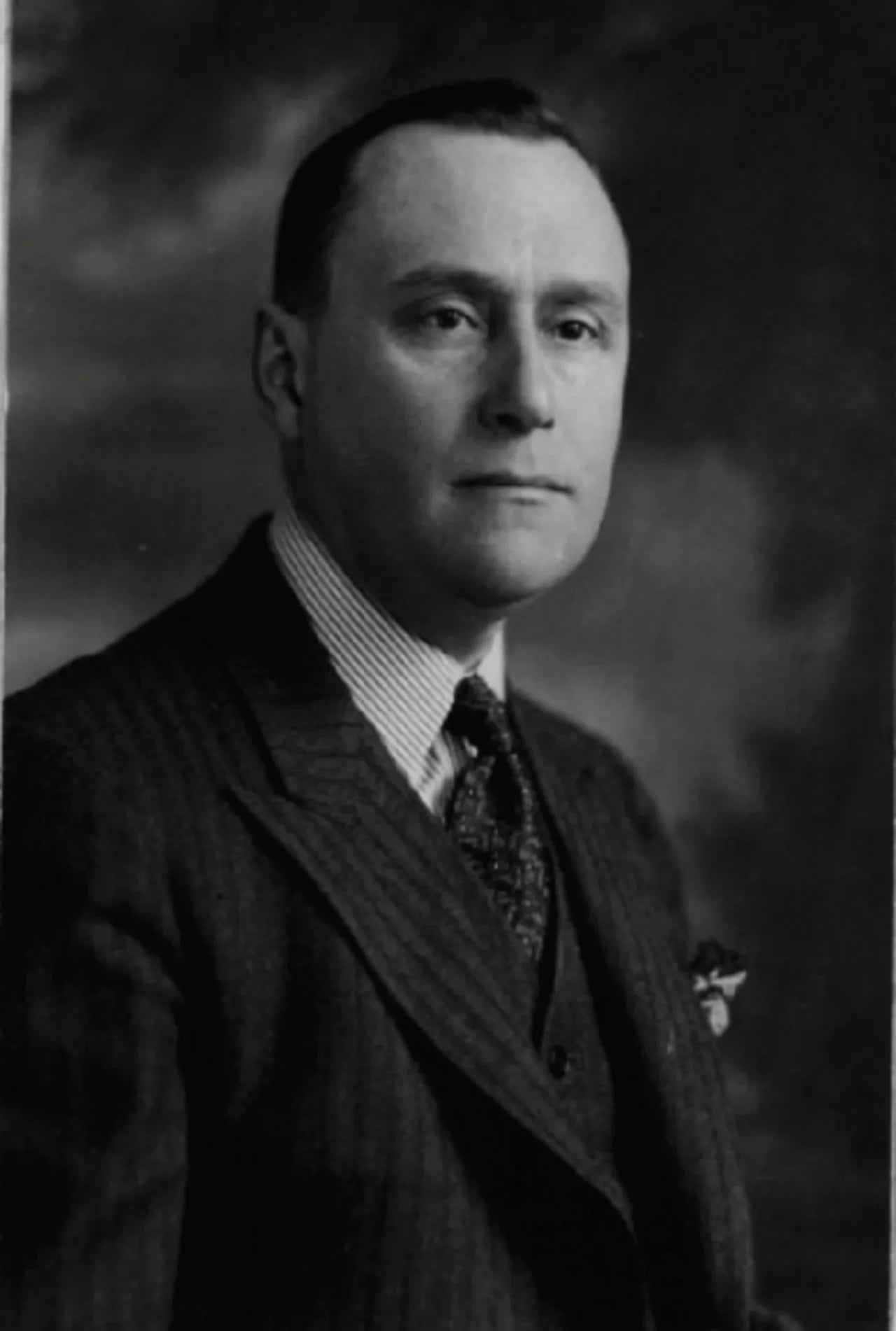 Porträt von Pierre-Émile Côté (1887–1950) – Gedenkseite