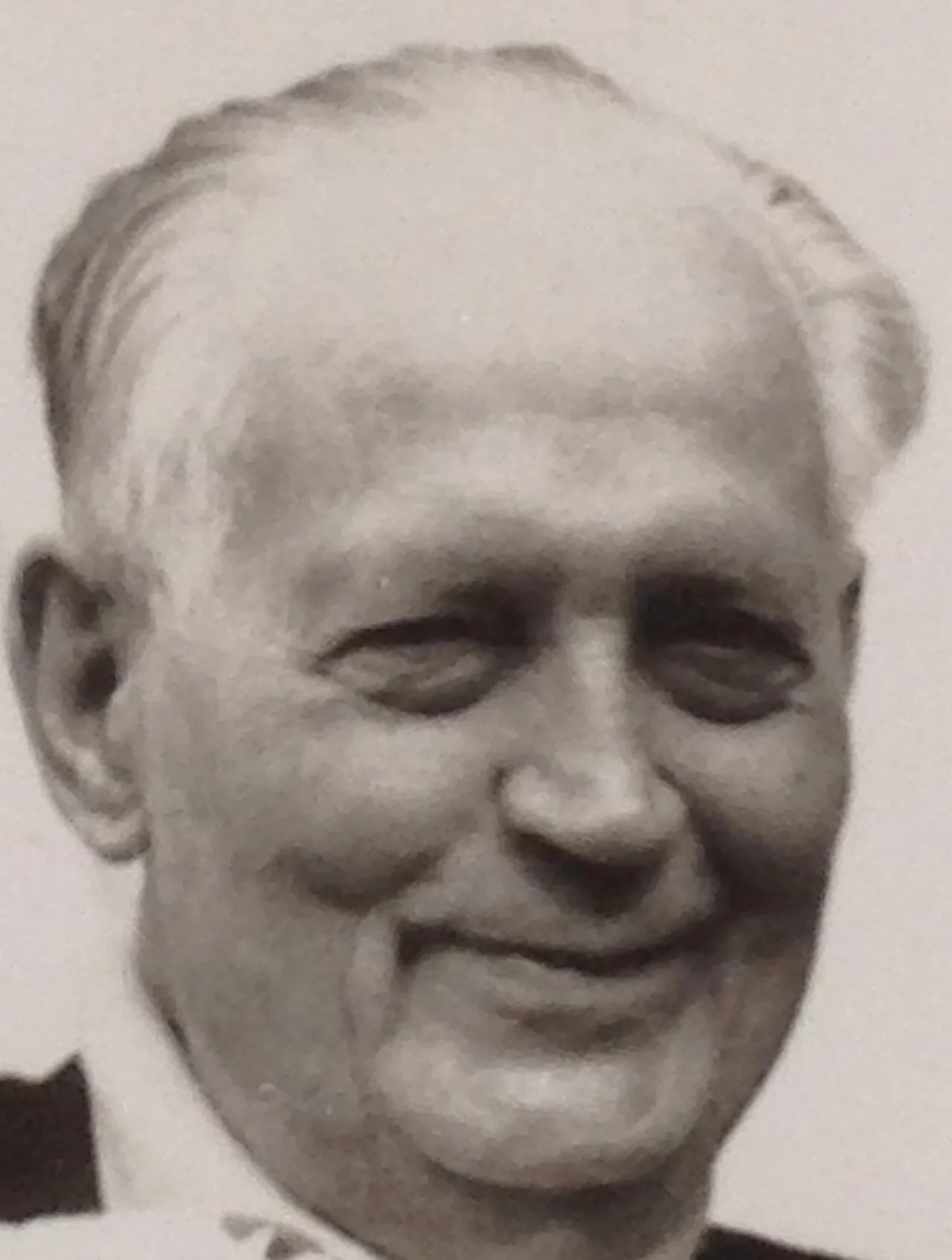 Porträt von Pierre Bordas (1913–2000) – Gedenkseite
