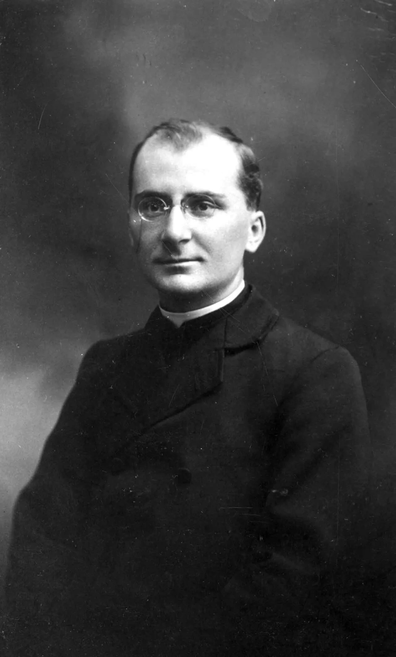 Porträt von Pierre Chaillet (1900–1972) – Gedenkseite