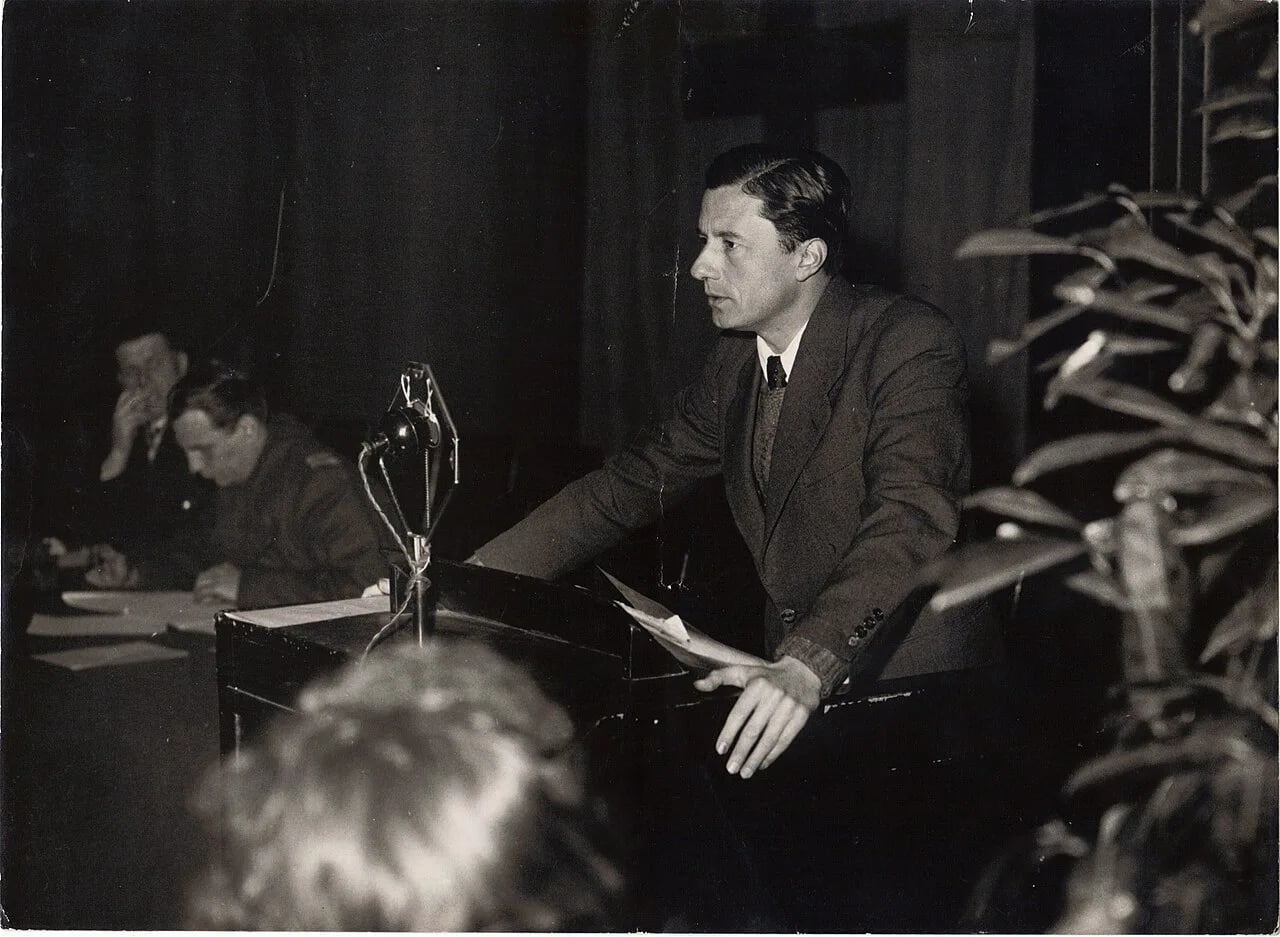 Porträt von Pierre Degon (1906–1996) – Gedenkseite
