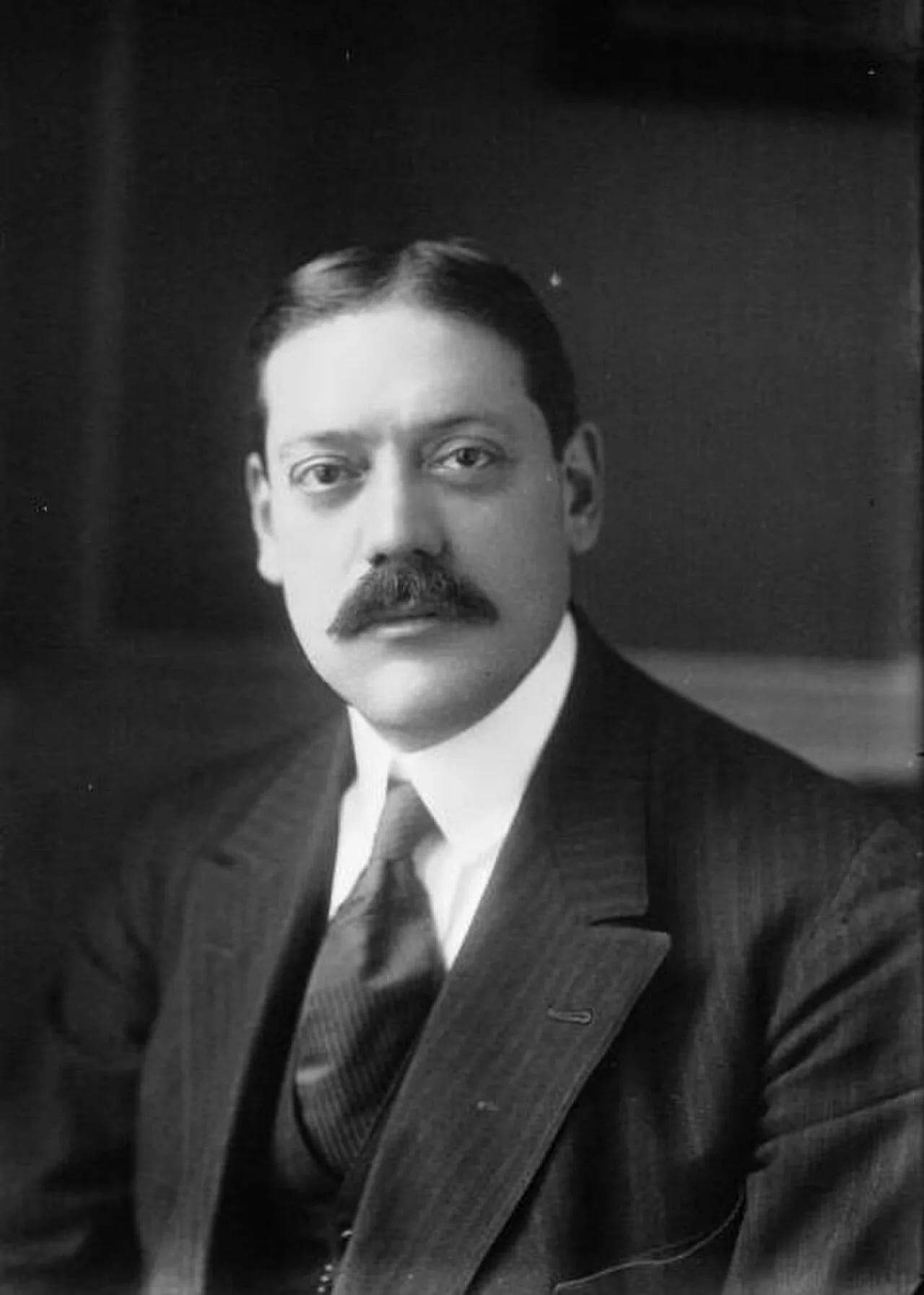 Porträt von Pierre Népoty (1875–1929) – Gedenkseite