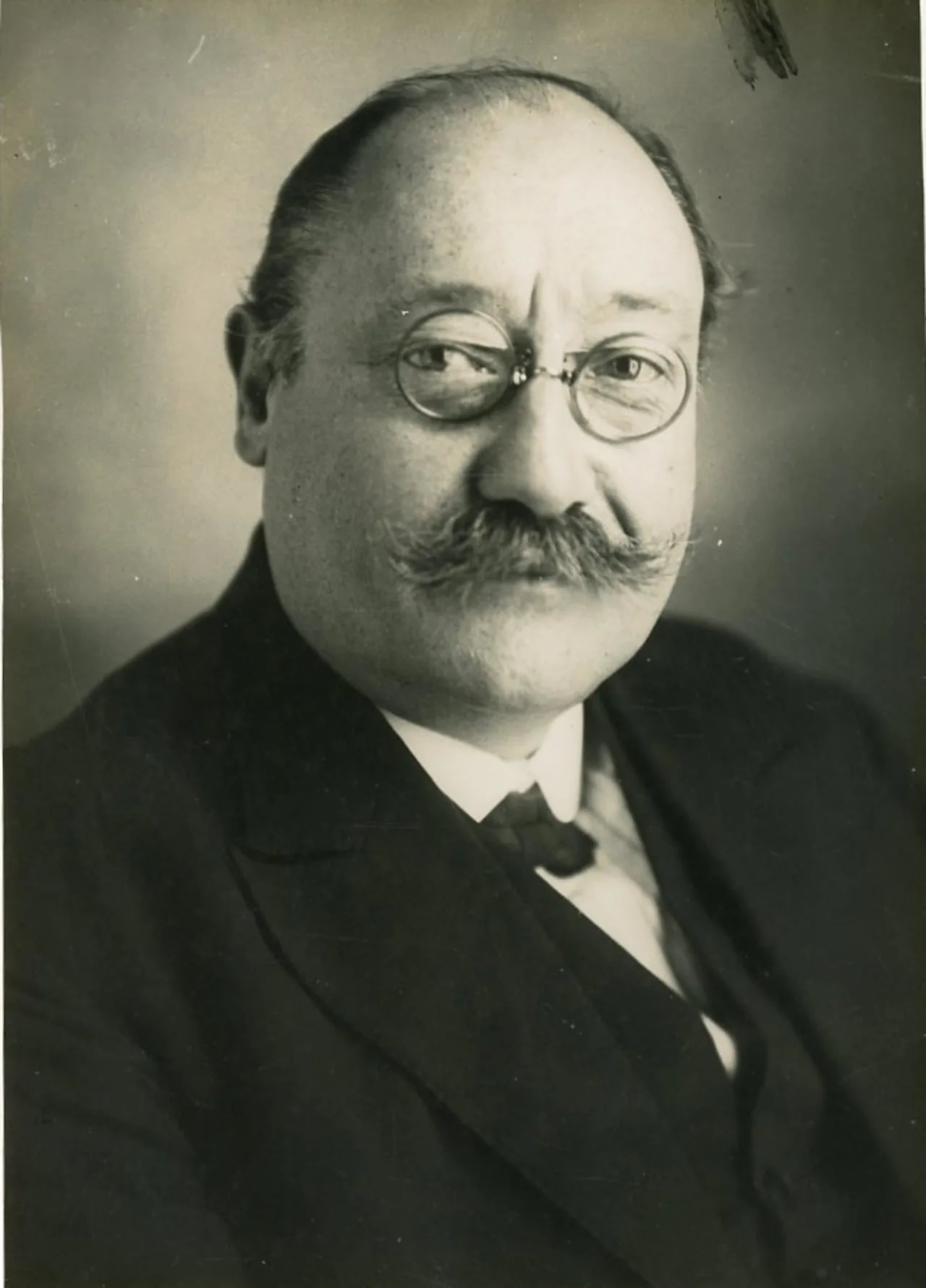 Porträt von Pierre Renaudel (1871–1935) – Gedenkseite