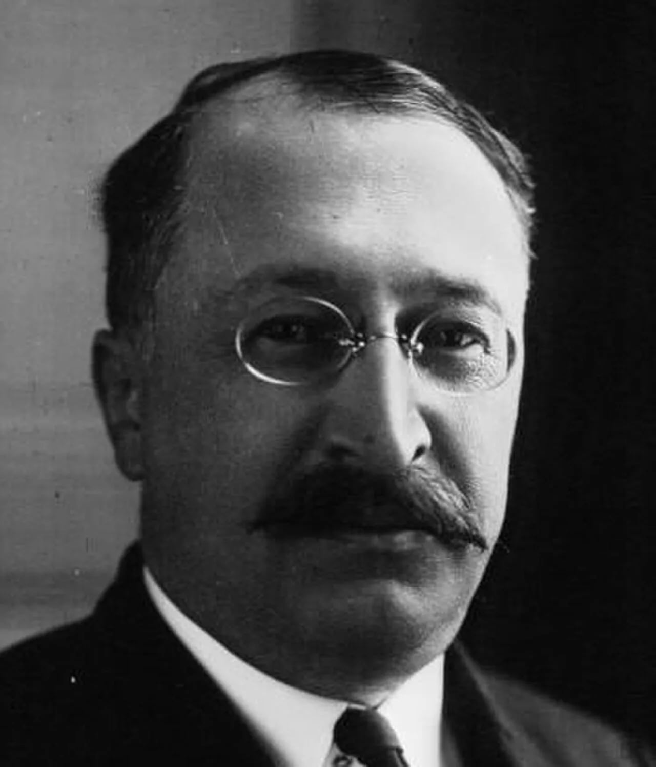 Porträt von Pierre Robert (1875–1957) – Gedenkseite