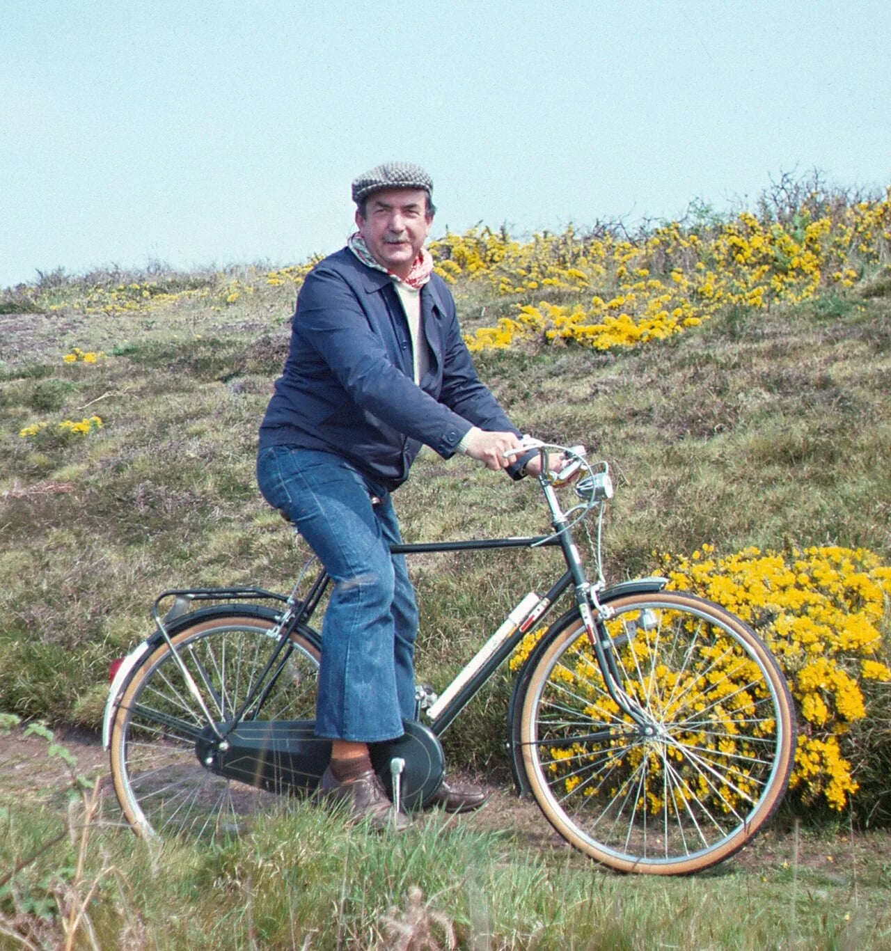Porträt von Pierre Toulhoat (1923–2014) – Gedenkseite