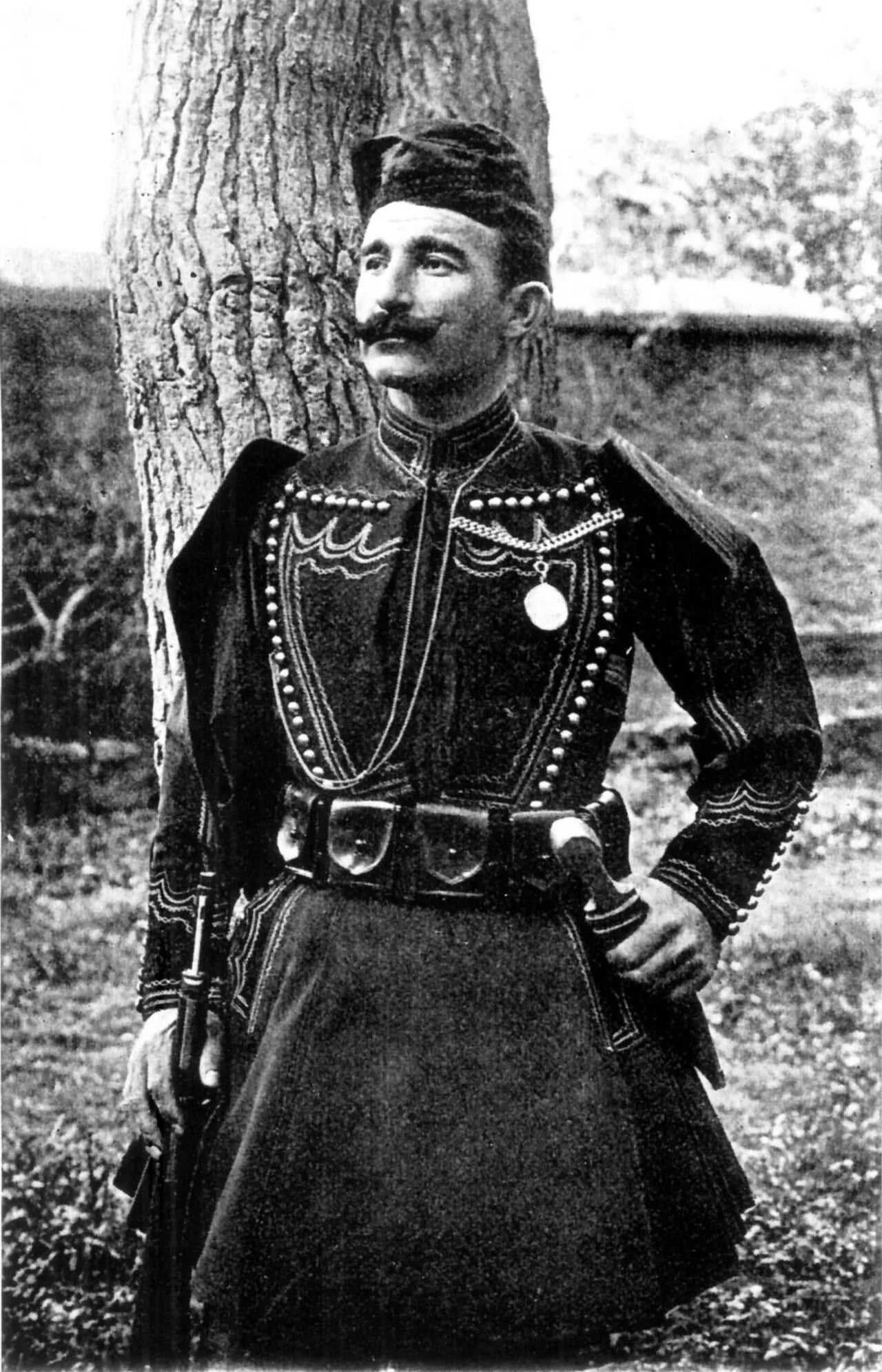 Portrait of Georgios Tsontos (1871–1942) – memorial page