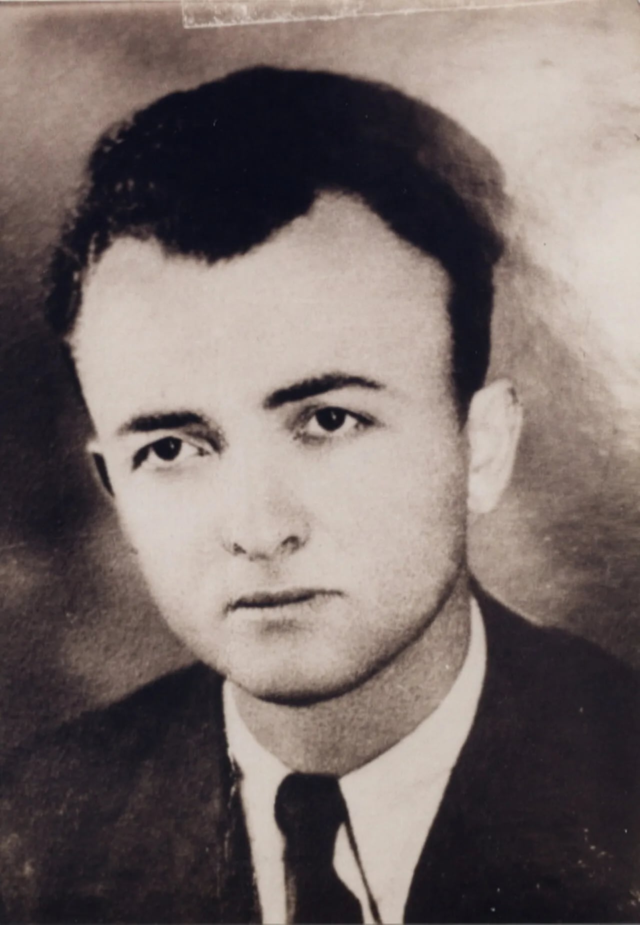 Portrait of Strašo Pindžur (1915–1943) – memorial page