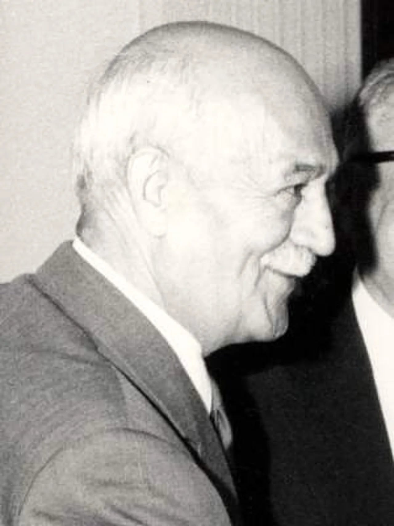 Portrait of Elisie Popovski (1907–1972) – memorial page