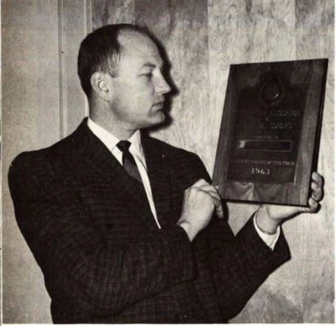 Portrait of Jim Iverson (1930–2020) – memorial page