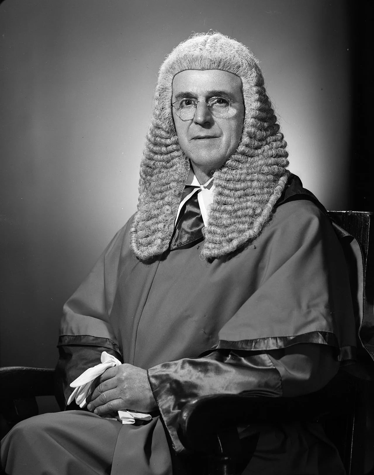 Portrait of Harold Barrowclough (1894–1972) – memorial page