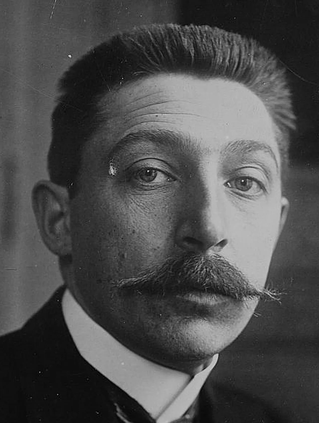 Porträt von René Besnard (1879–1952) – Gedenkseite