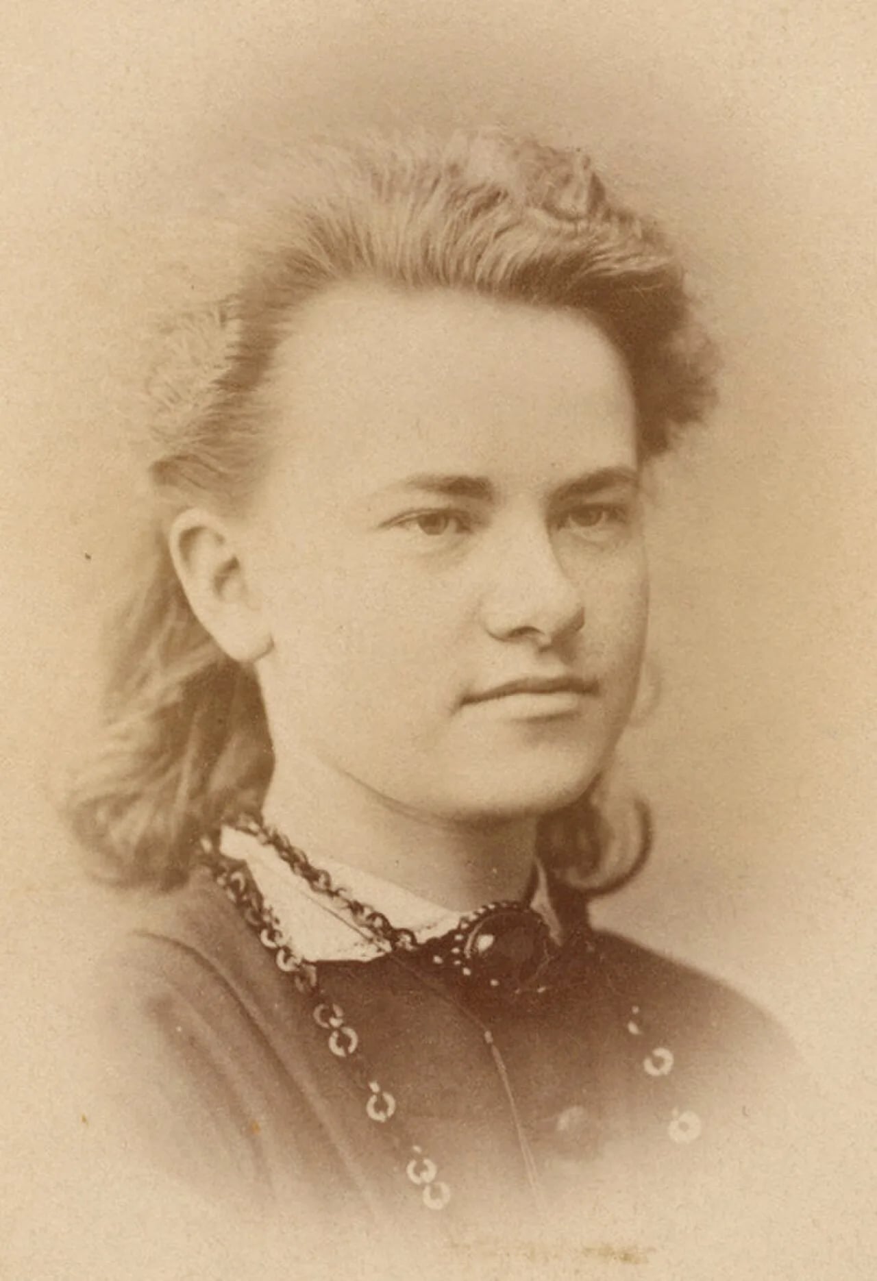 Portrait of Ellen Favorin (1853–1919) – memorial page