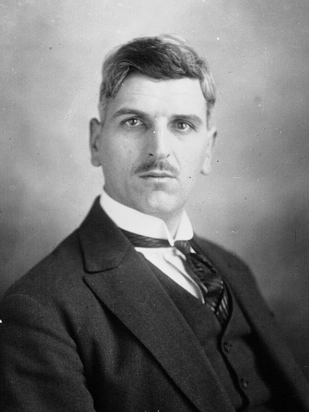 Portrait of René Gounin (1898–1983) – memorial page