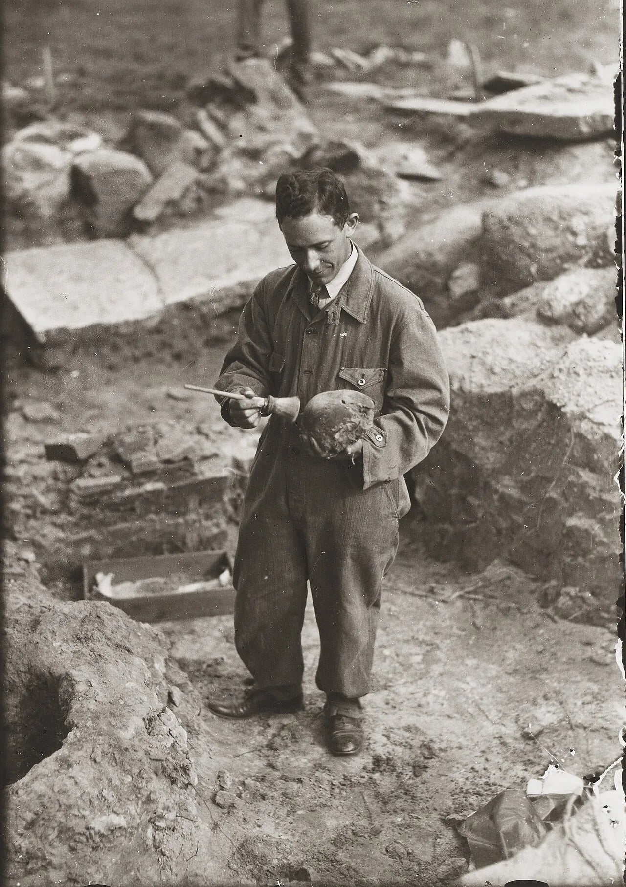 Portrait of Nils Cleve (1905–1988) – memorial page