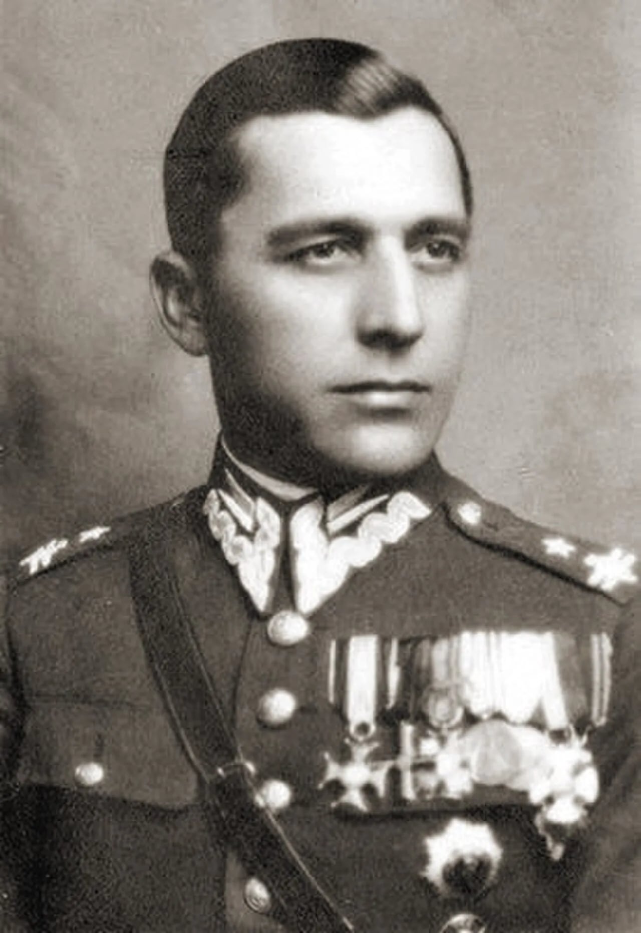 Portrait of Adam Królikiewicz (1894–1966) – memorial page