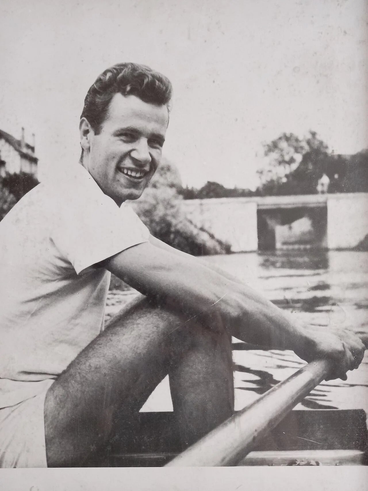 Porträt von Robert Dumontois (1941–2022) – Gedenkseite