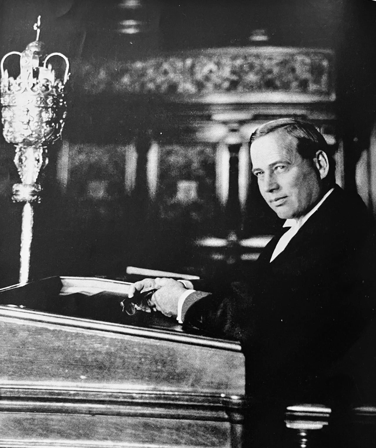 Portrait of Robert Le Masurier (1913–1996) – memorial page