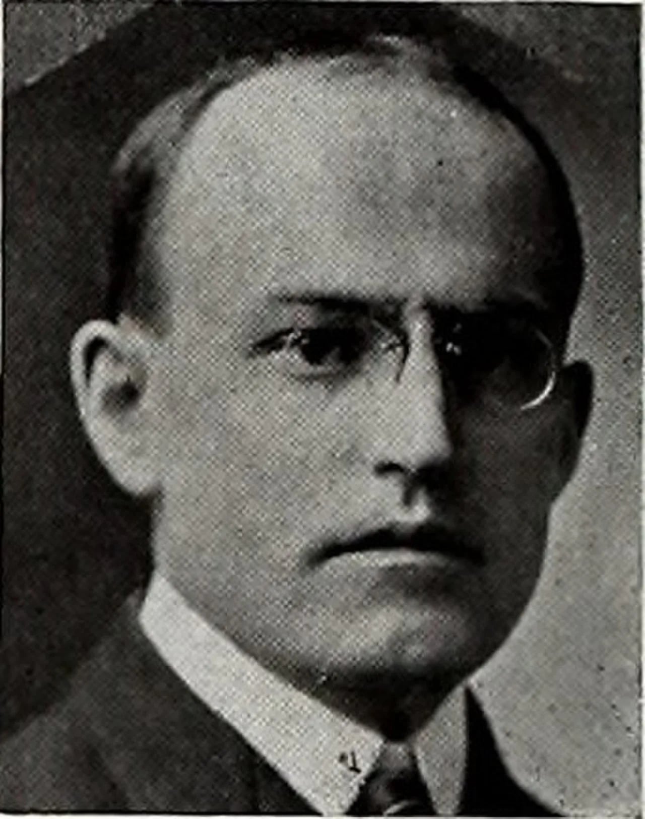 Portrait of Eugene Allen Gilmore (1871–1953) – memorial page