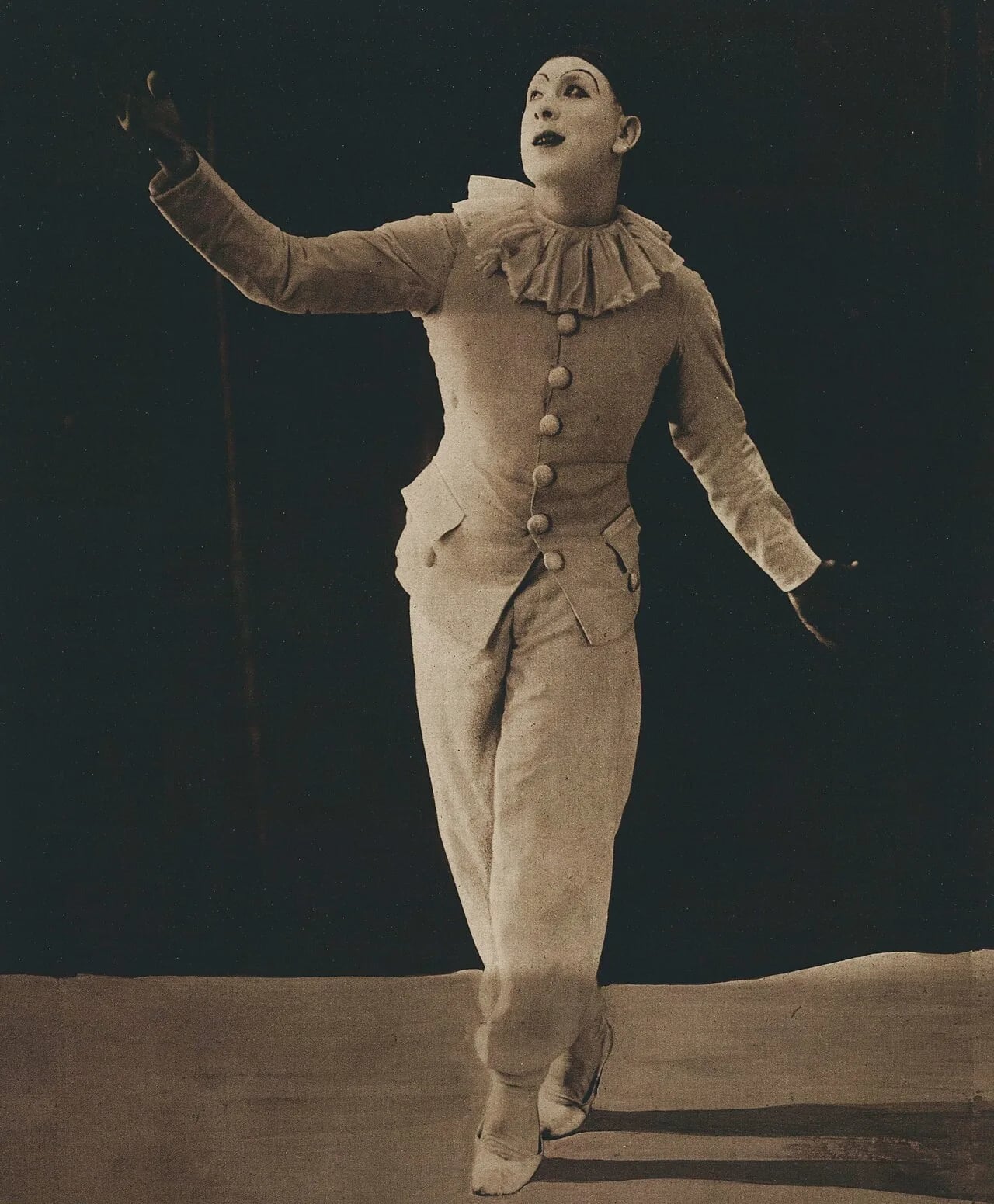Portrait of Robert Quinault (1887–1973) – memorial page