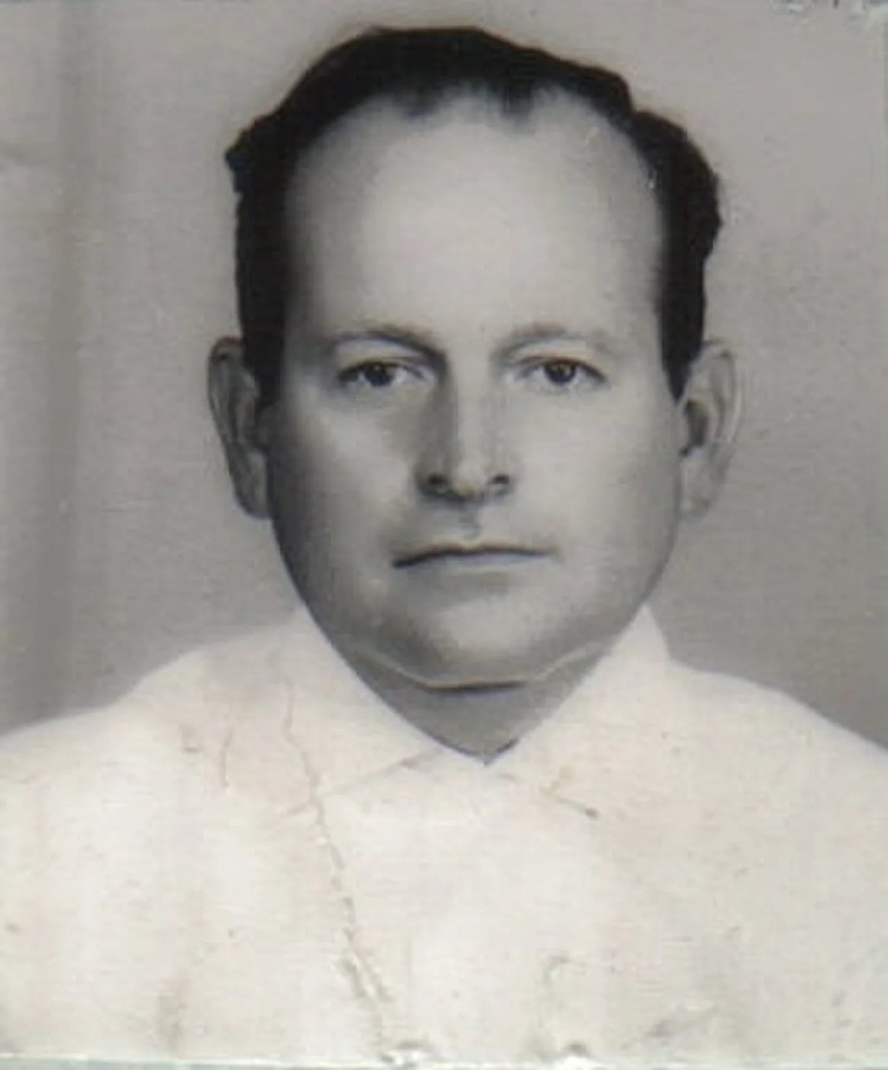 Portrait of Roberto Donoso-Barros (1921–1975) – memorial page