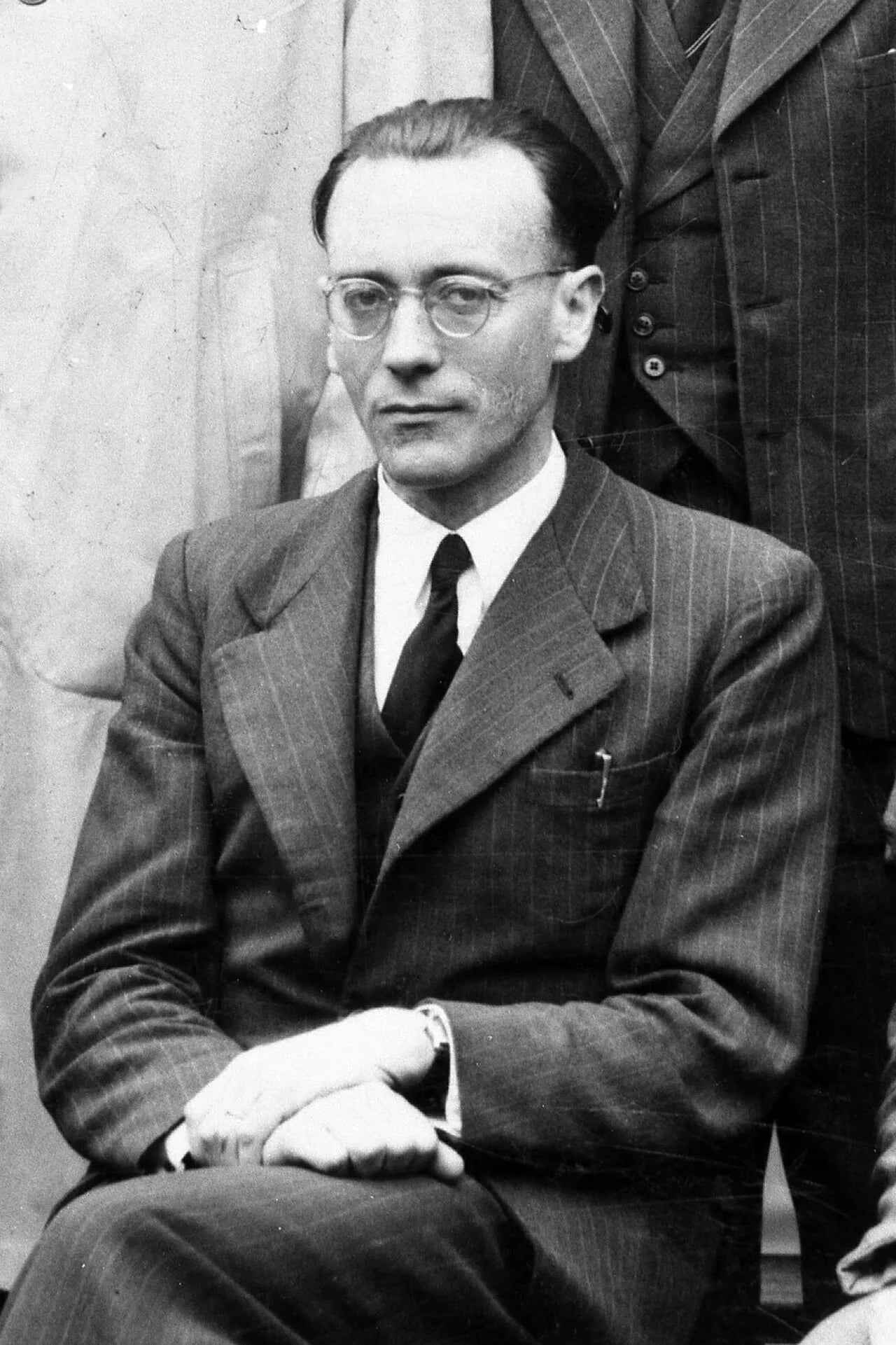 Porträt von Roger Bouvet (1898–1944) – Gedenkseite