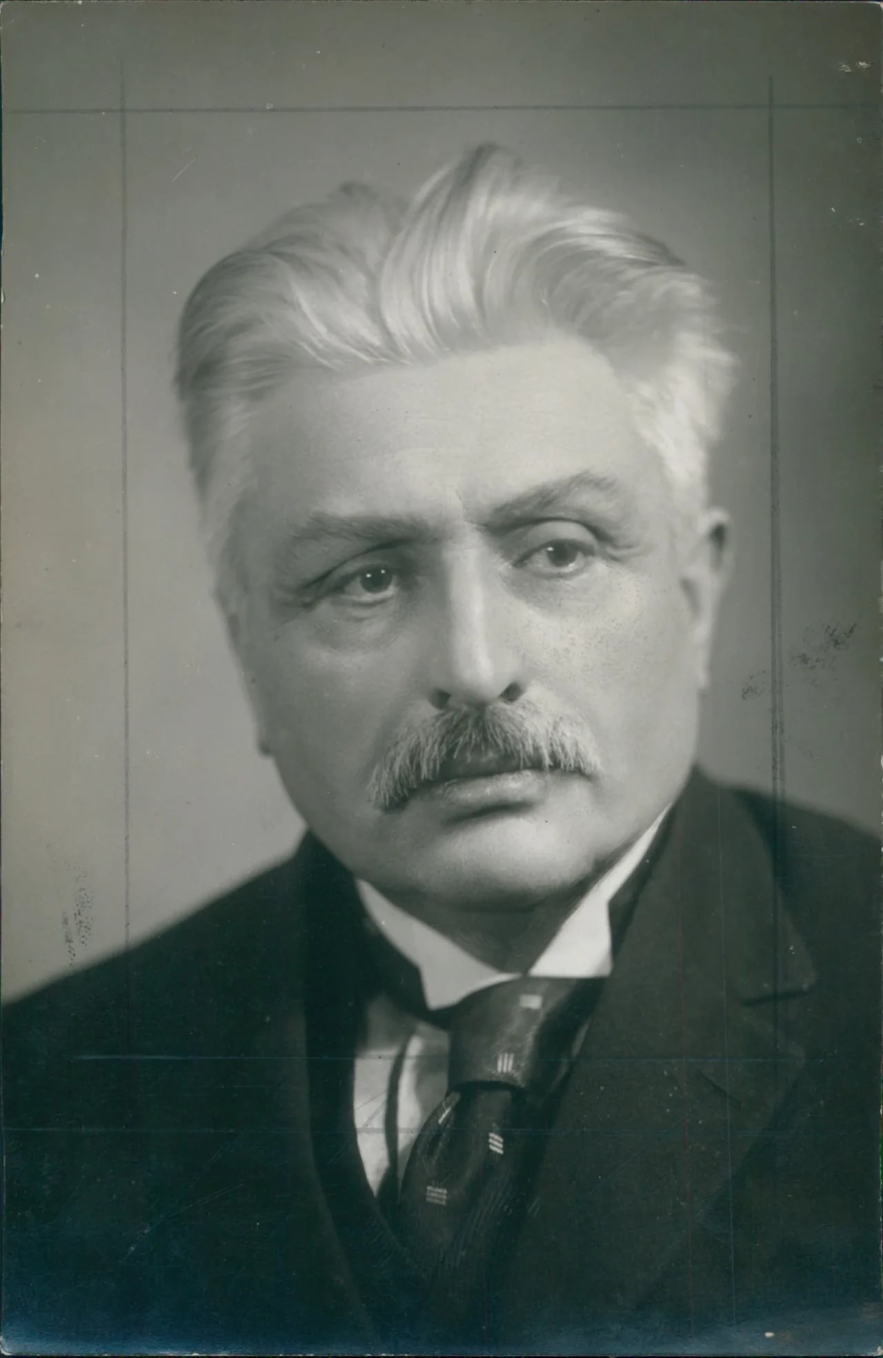 Porträt von Roger Delthil (1869–1951) – Gedenkseite