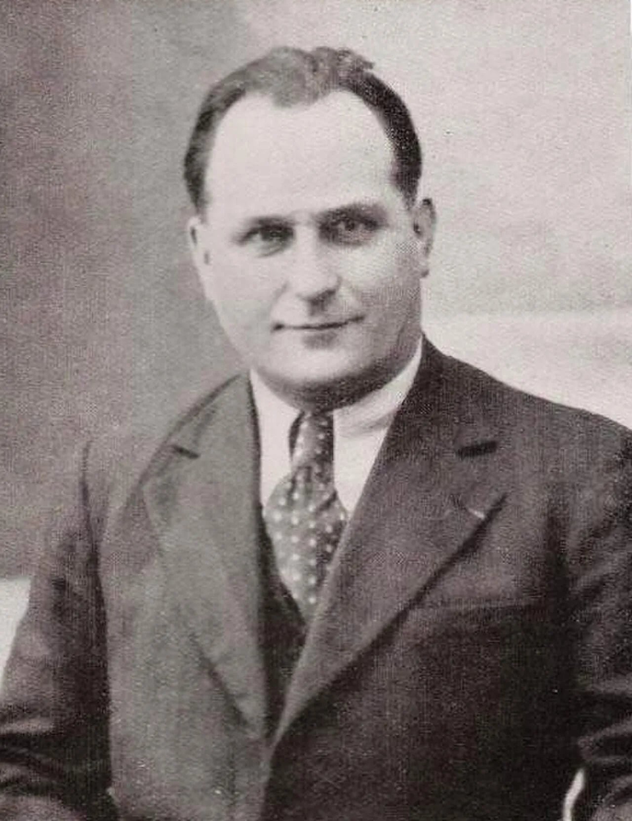 Porträt von Romain Darchy (1895–1944) – Gedenkseite