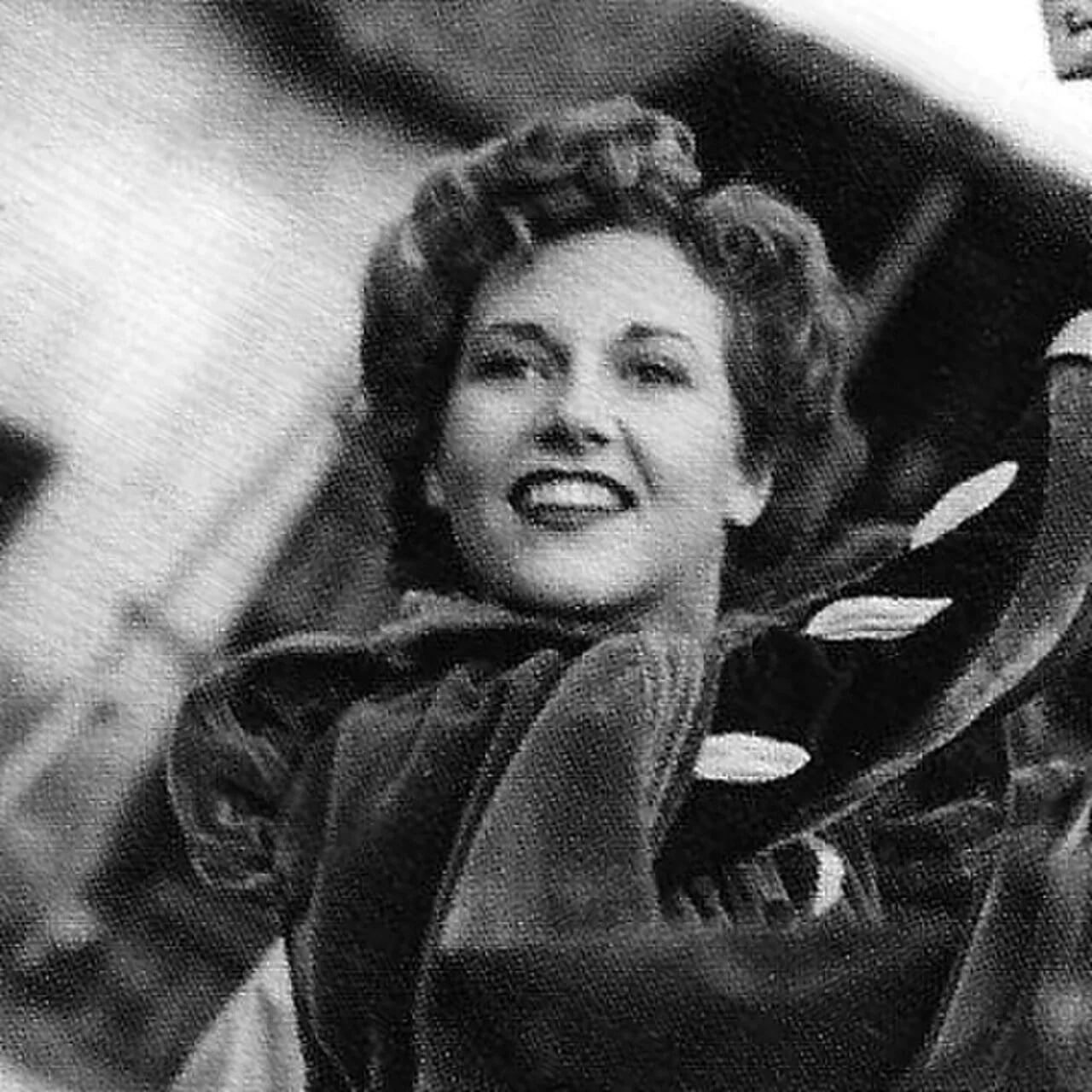Portrait of Rona Anderson (1926–2013) – memorial page