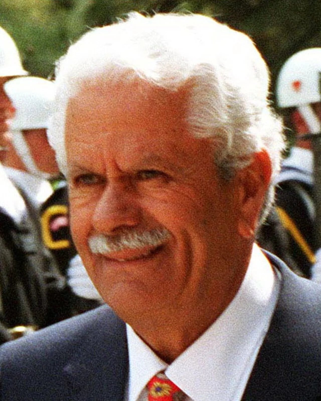 Portrait of İsmet Sezgin (1928–2016) – memorial page