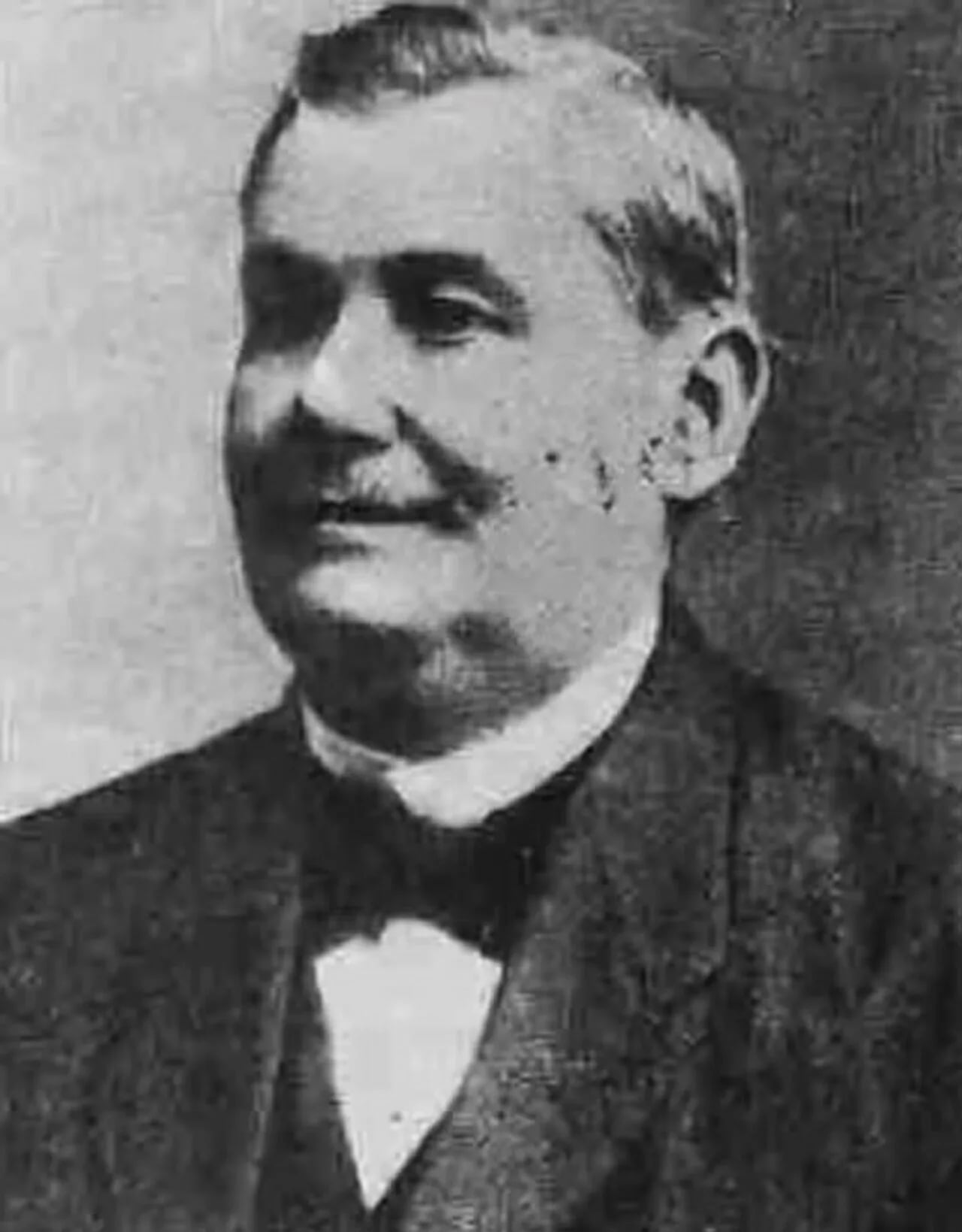 Portrait of Manuel Fernández Juncos (1846–1928) – memorial page