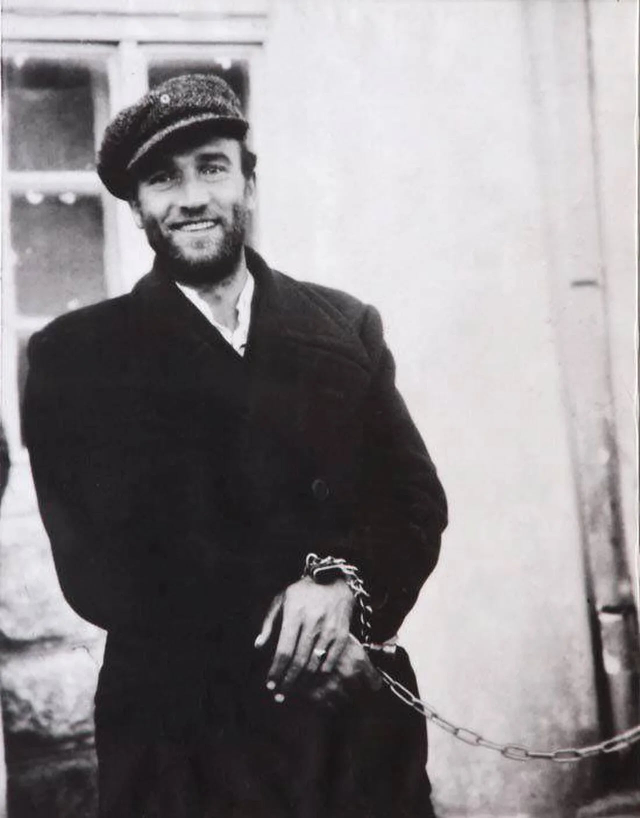 Porträt von Ljubo Čupić (1913–1942) – Gedenkseite