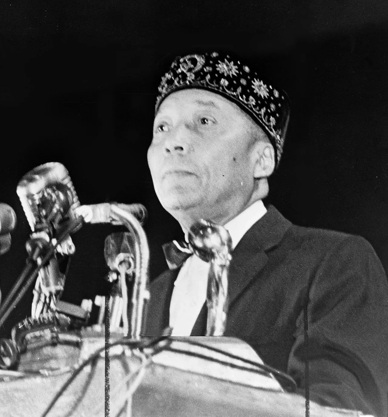 Portrait of Elijah Muhammad (1897–1975) – memorial page
