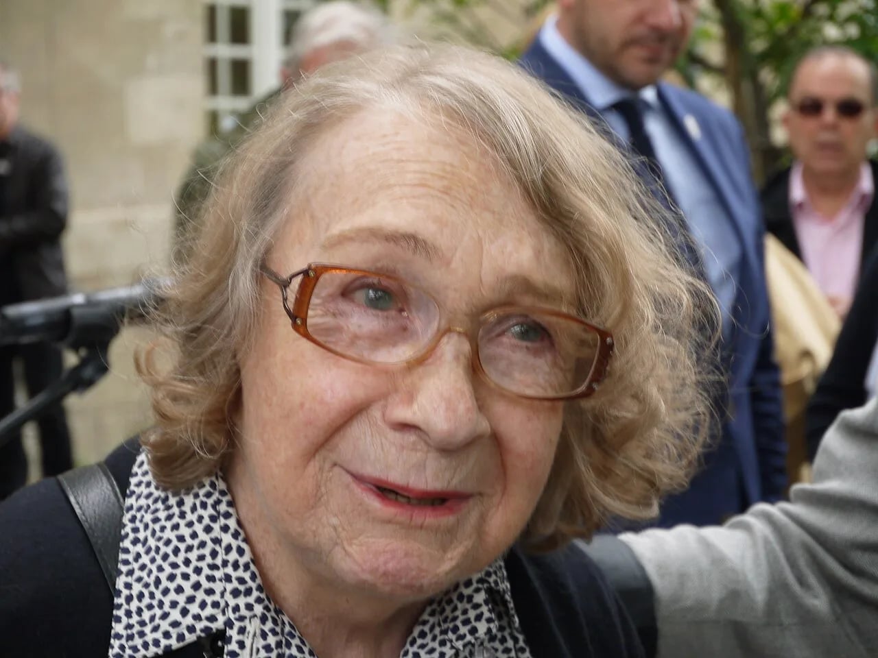 Porträt von Sabine Weiss (1924–2021) – Gedenkseite